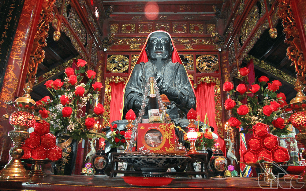 Pho tượng đồng Huyền Thiên Quán Thánh linh thiêng, có giá trị cao về mặt nghệ thuật điêu khắc (Nguồn: VIET NAM NATIONAL AUTHORITY OF TOURISM)